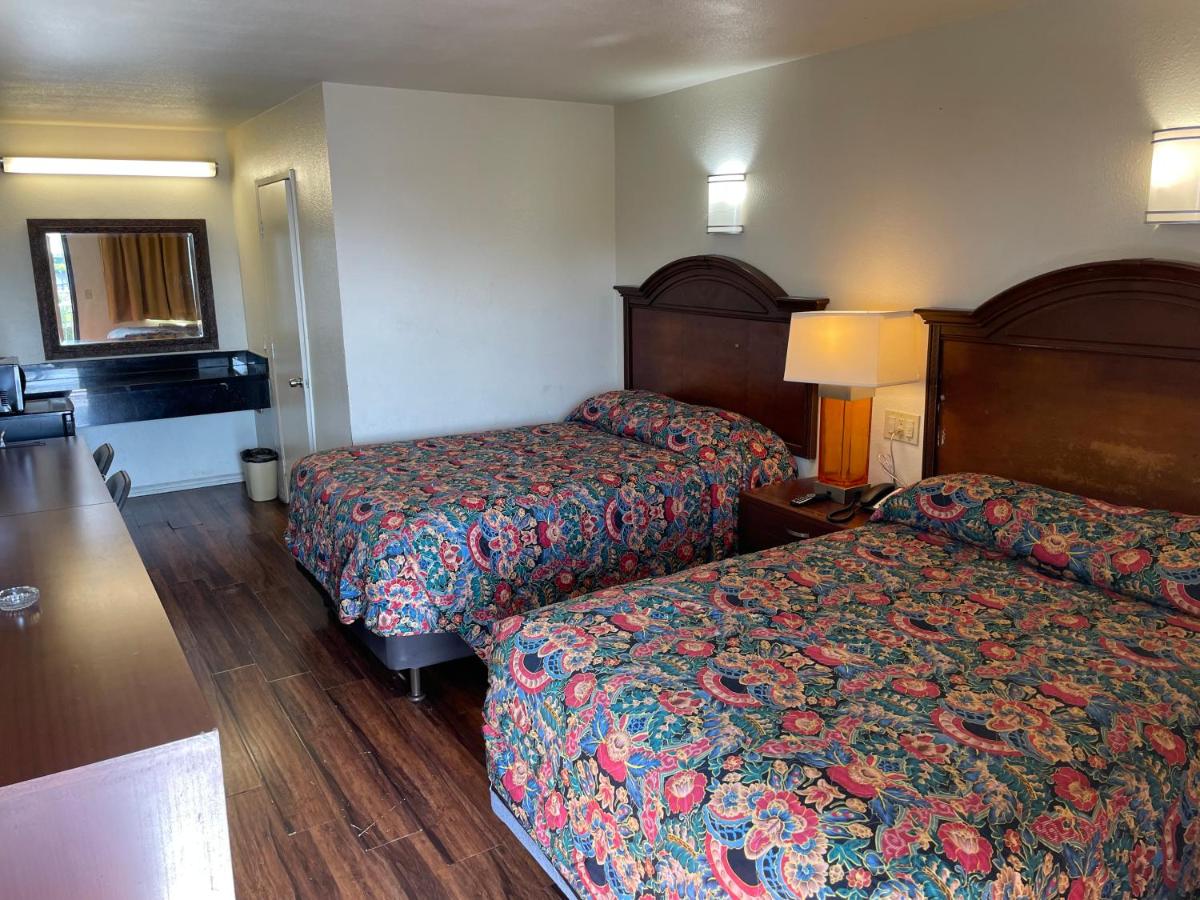 Siesta Inn — photo 14