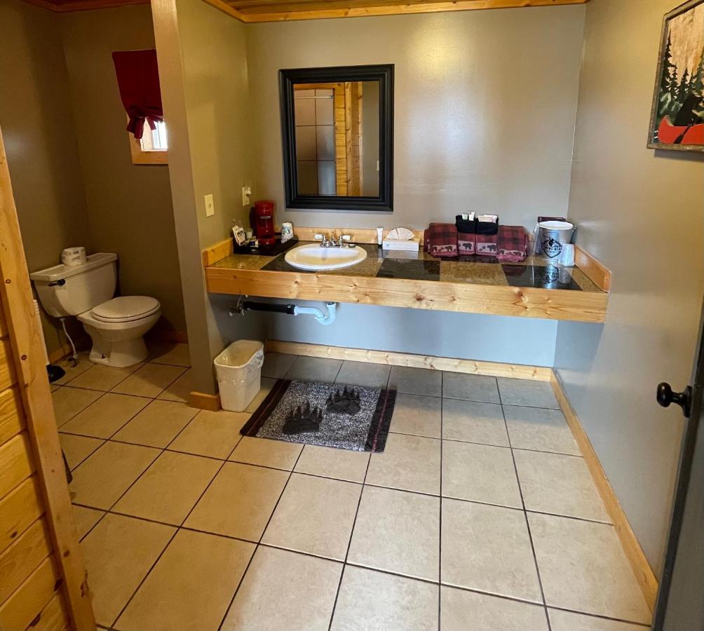 The Fishing Bear Lodge — photo 24
