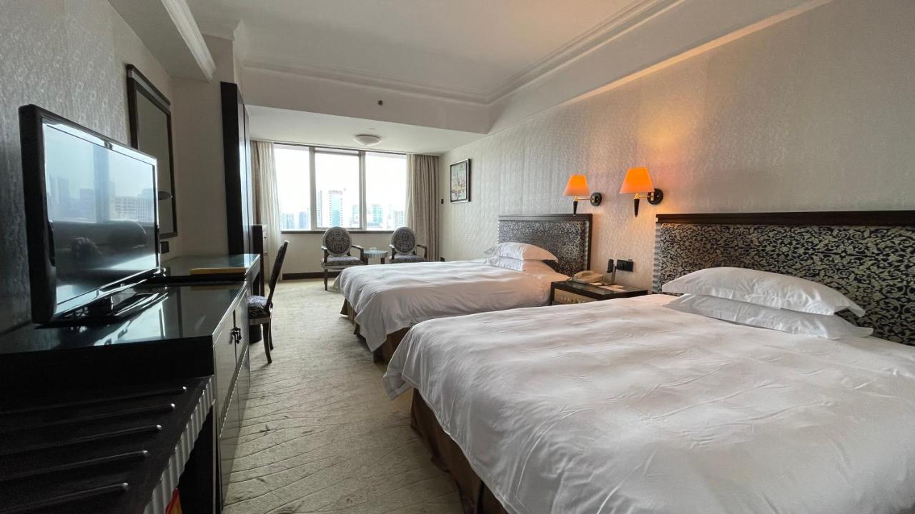 Hotel Canton photo