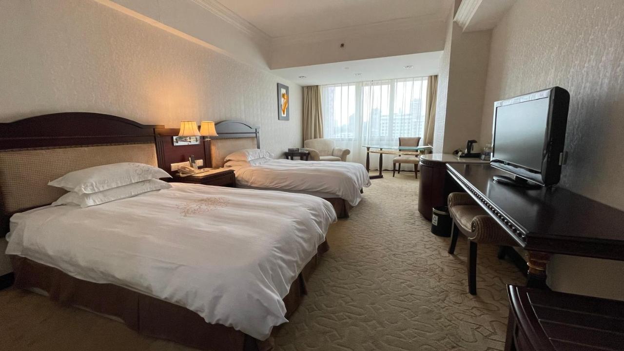 Hotel Canton photo