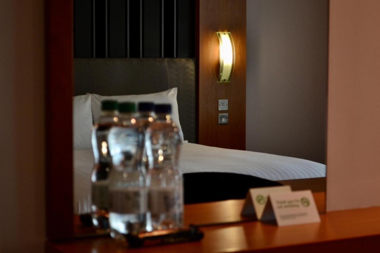 Holiday Inn MANCHESTER - CENTRAL PARK - Laterooms