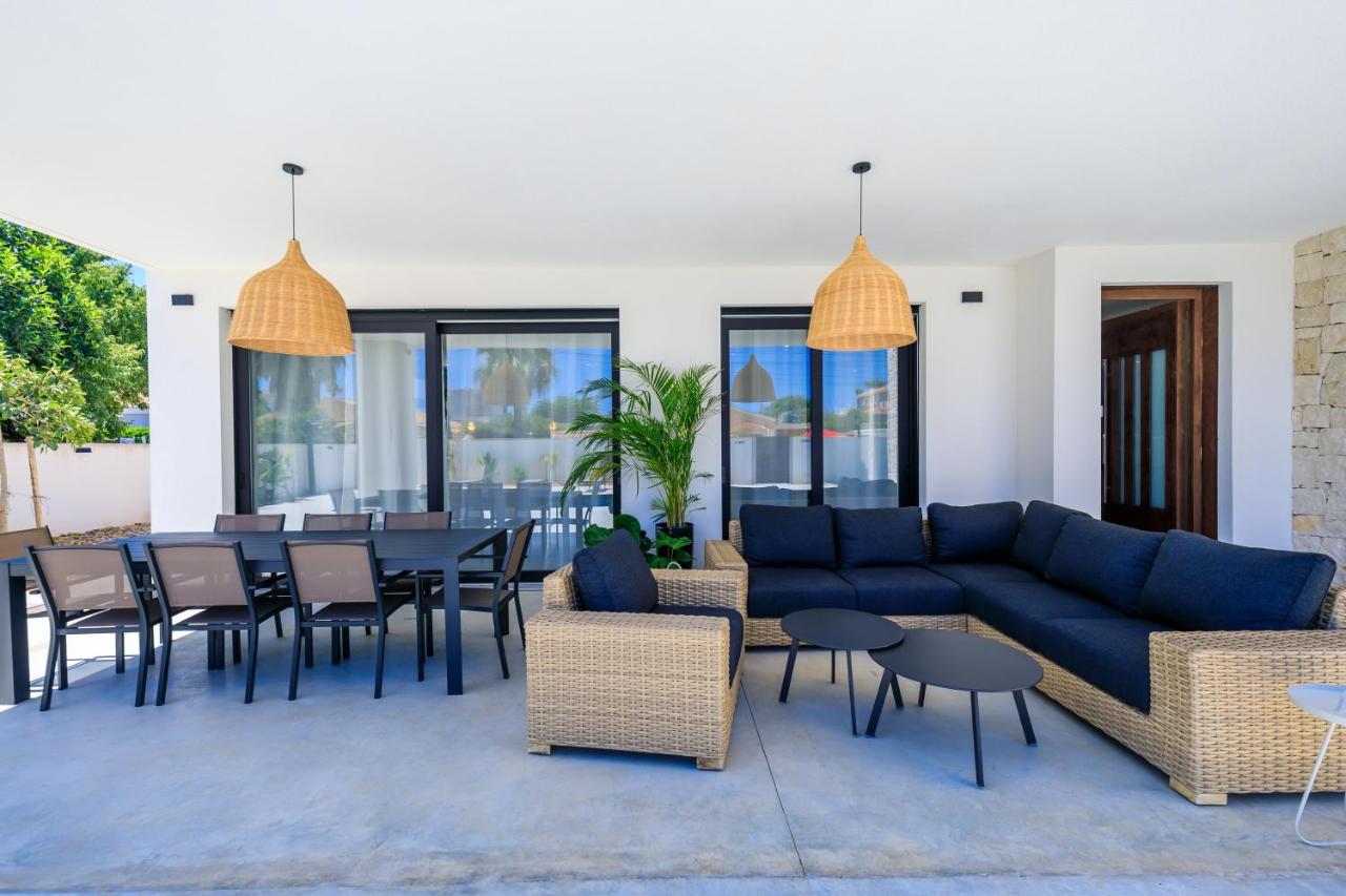 VILLA MI LUNA, Torrevieja – Updated 2022 Prices
