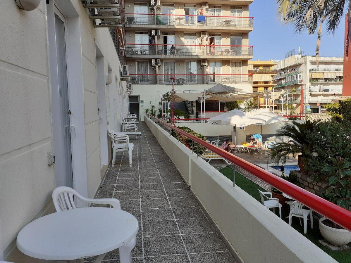 Apartaments Mar Blau - Pets friendly, Calella – Updated 2022 ...