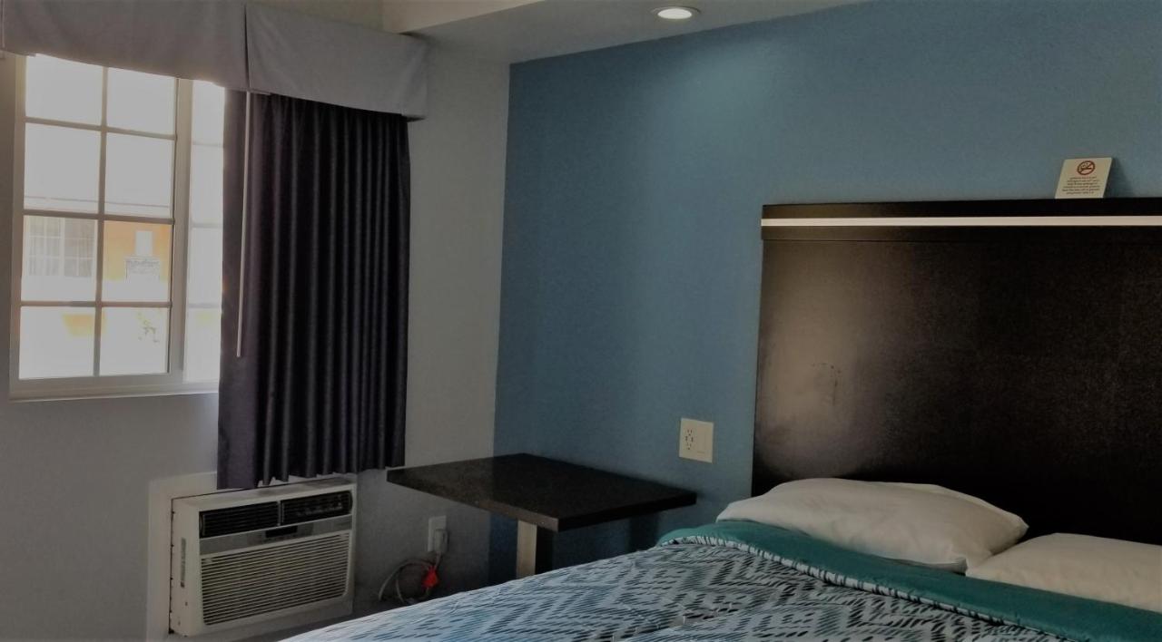 Day N Nite Inn — photo 22