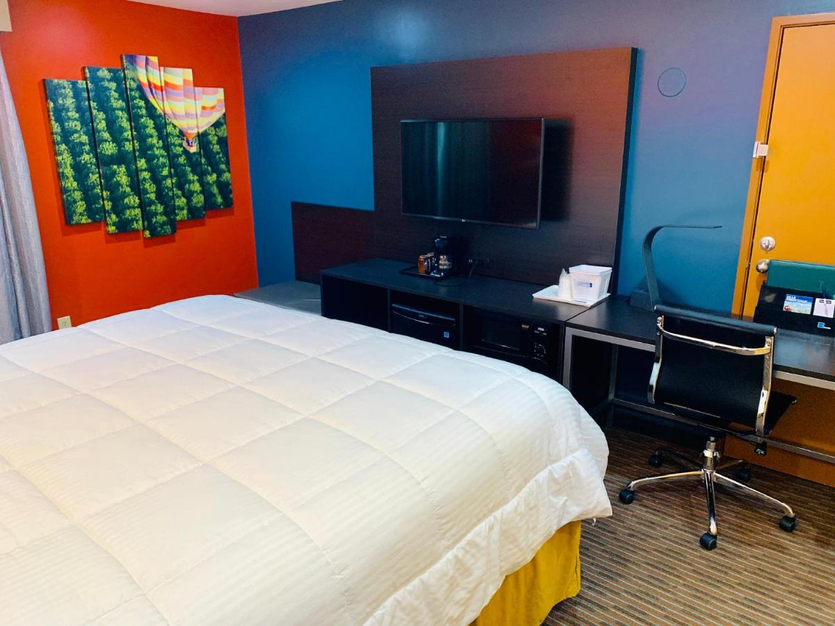 Hotel Vinea Healdsburg — photo 13