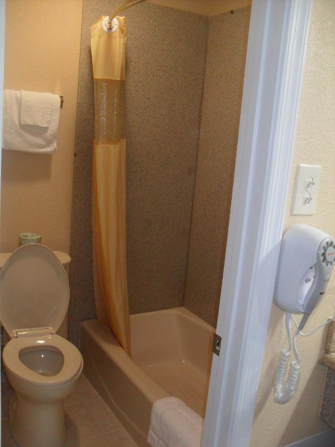 Thr-Rift Inn Motel — photo 19