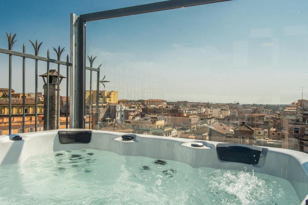 Hotel 77 Seventy-Seven - Maison D'Art Collection - 4