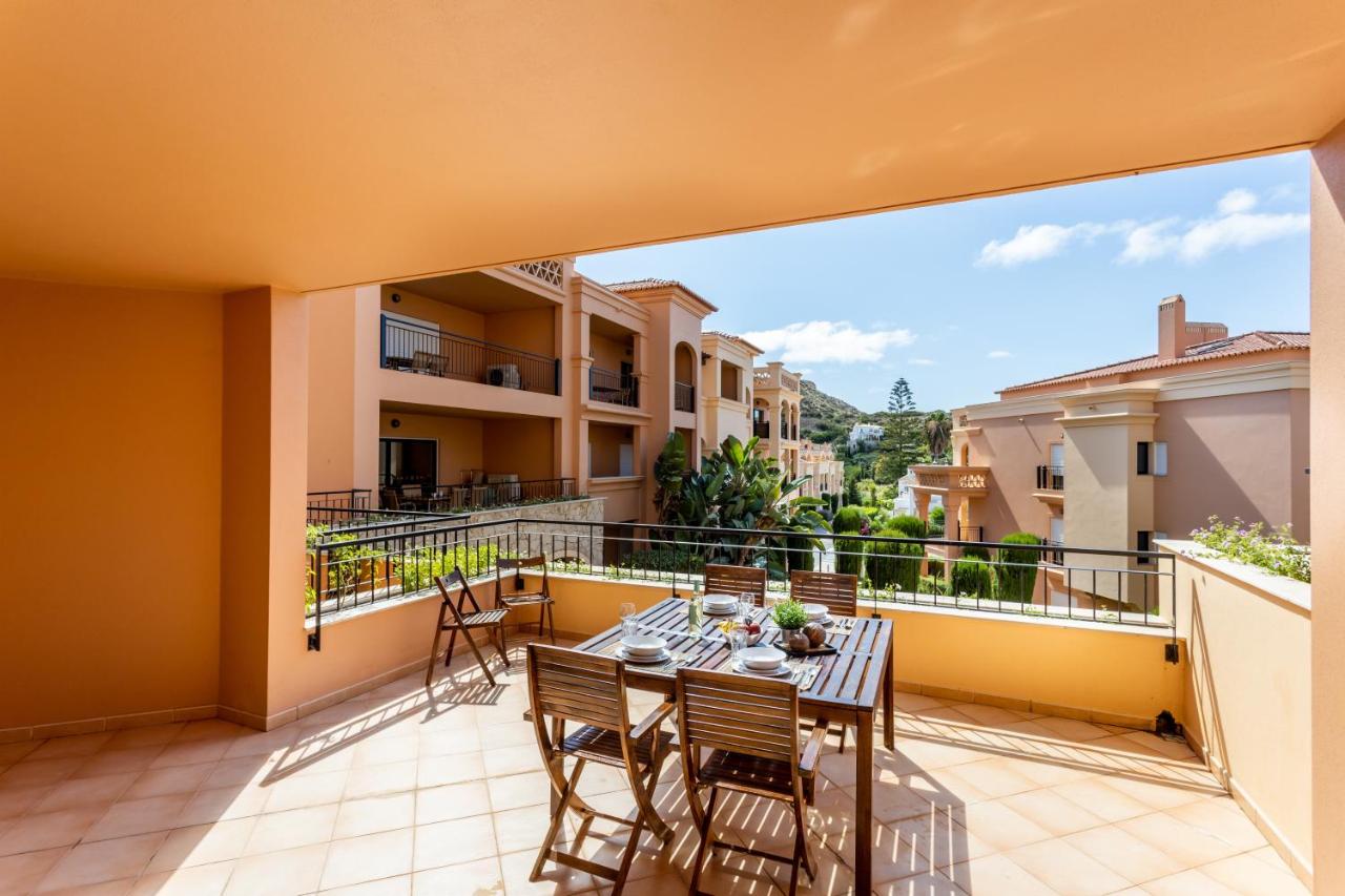 Sun and Sea - Baia da Luz Apartment