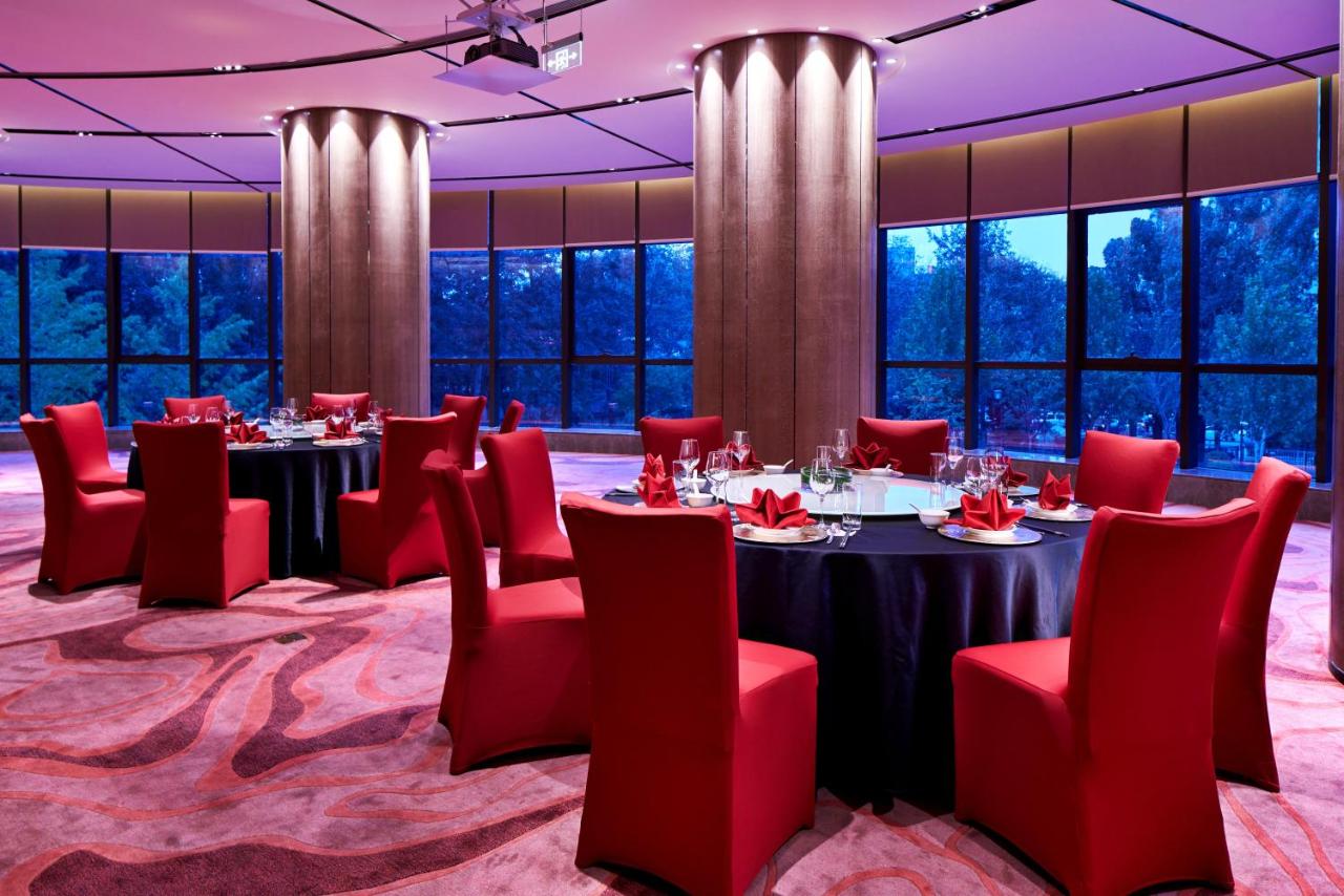 Crowne Plaza Beijing Lido, an IHG Hotel photo