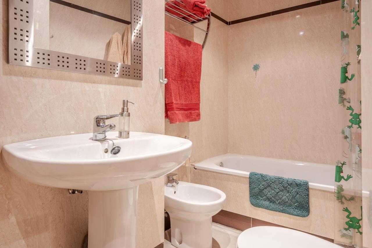 Expoholidays - Centrico piso con parking incluido Calle ...