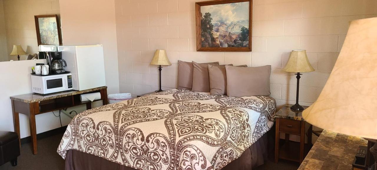 Red Rock Motel — photo 20