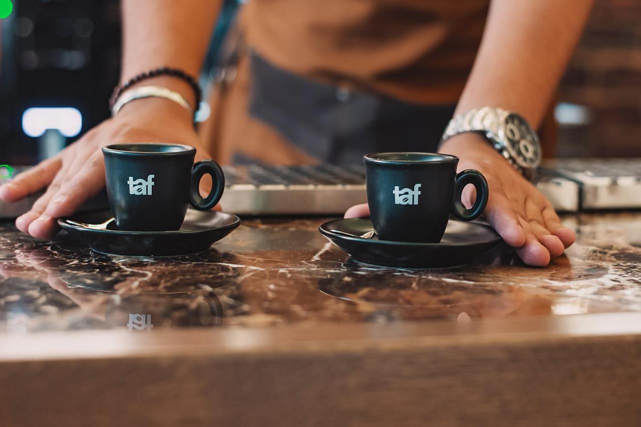 Project 3 Urban Chic Hotel - 3