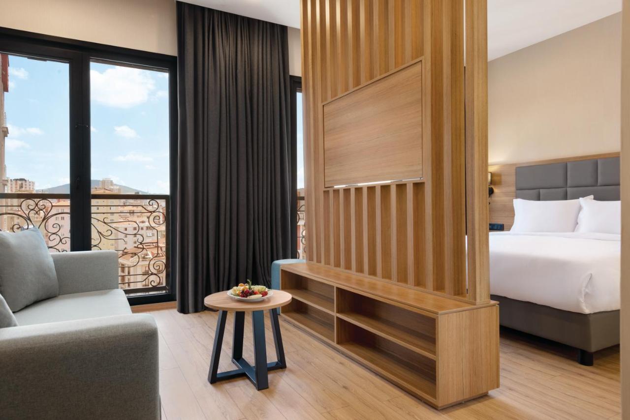 Premium King Room