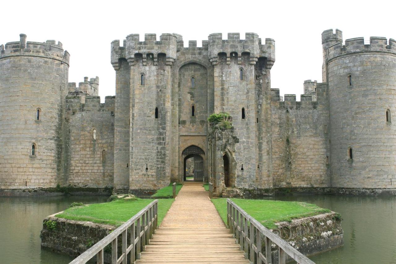 Amazing Cottage Right In The Heart Of Ewhurst Green Overlooking Bodiam Castle Sandhurst 21年 最新料金
