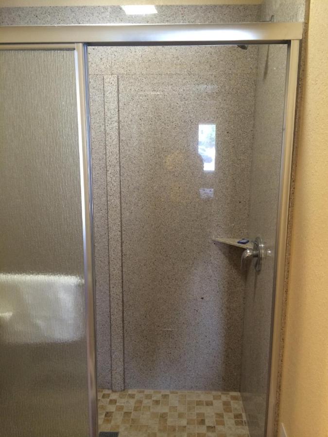 Thr-Rift Inn Motel — photo 17