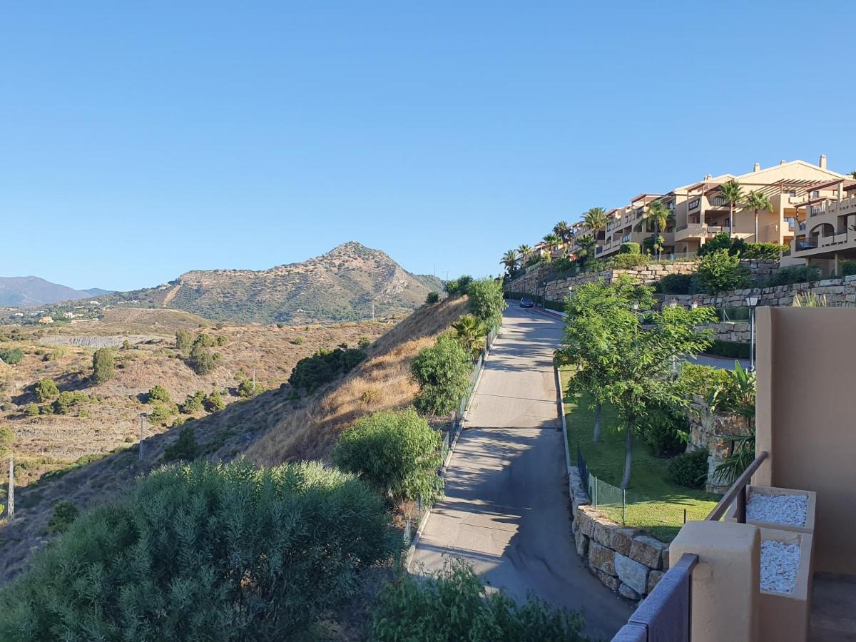 Luxury apartment in Benahavis with amazing views, Estepona ...