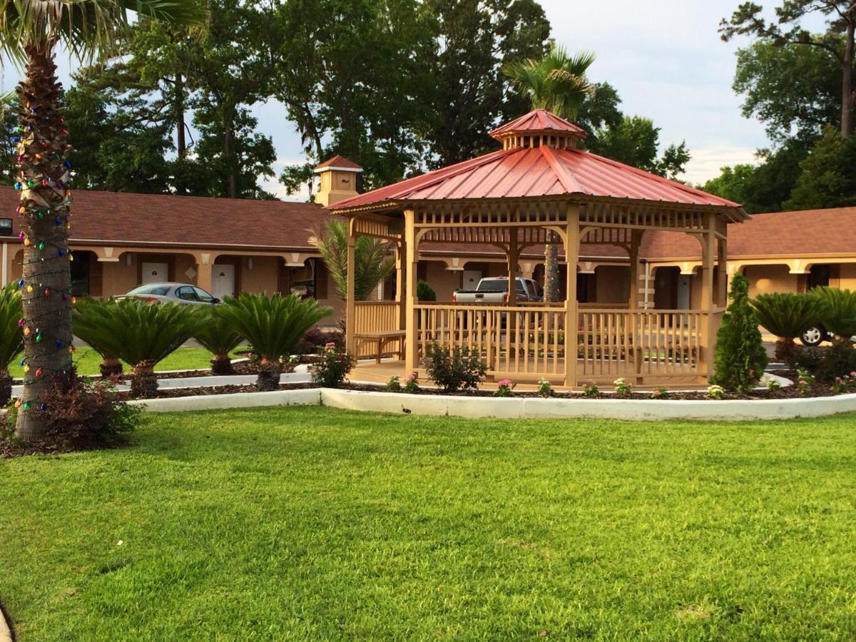 Deluxe Inn — photo 3