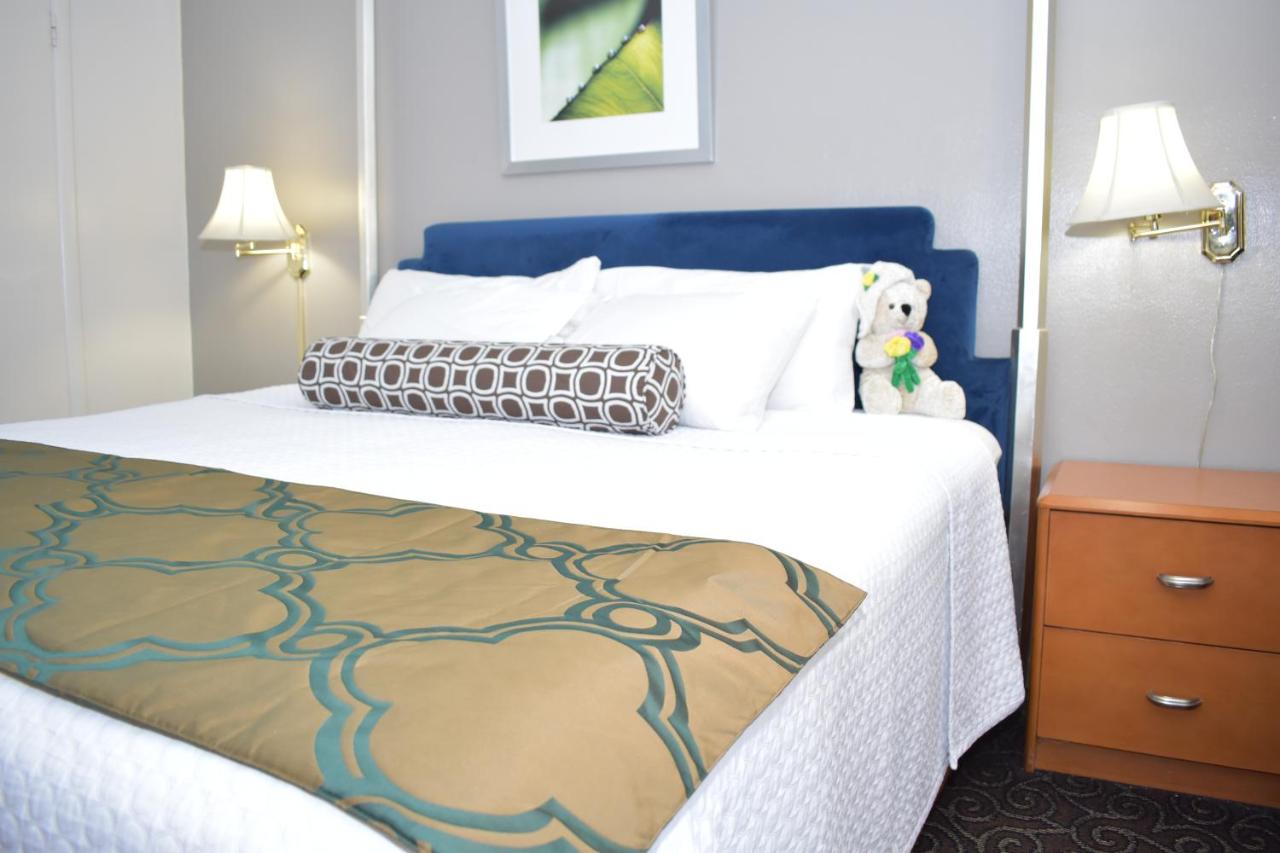 Twi-Lite Inn — photo 13
