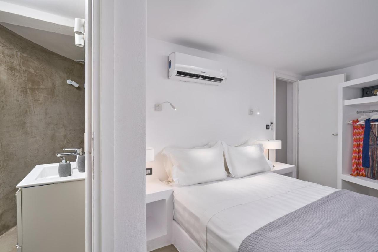 Topos Exclusive Santorini - 2