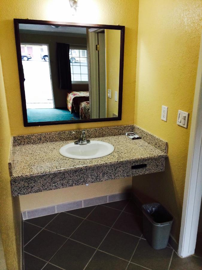 Best 5 Motel — photo 3