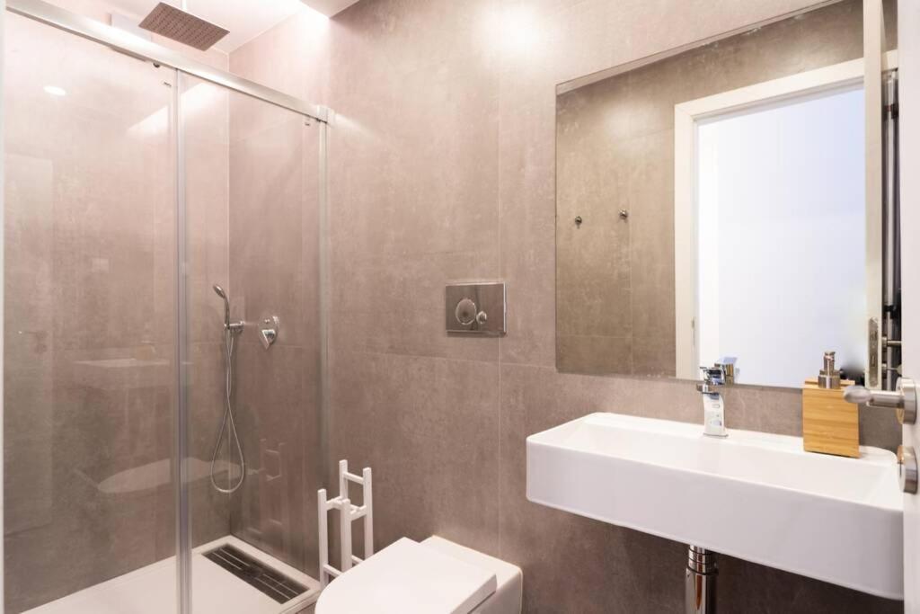 Lisbon Historical Center renewed apartment - 3