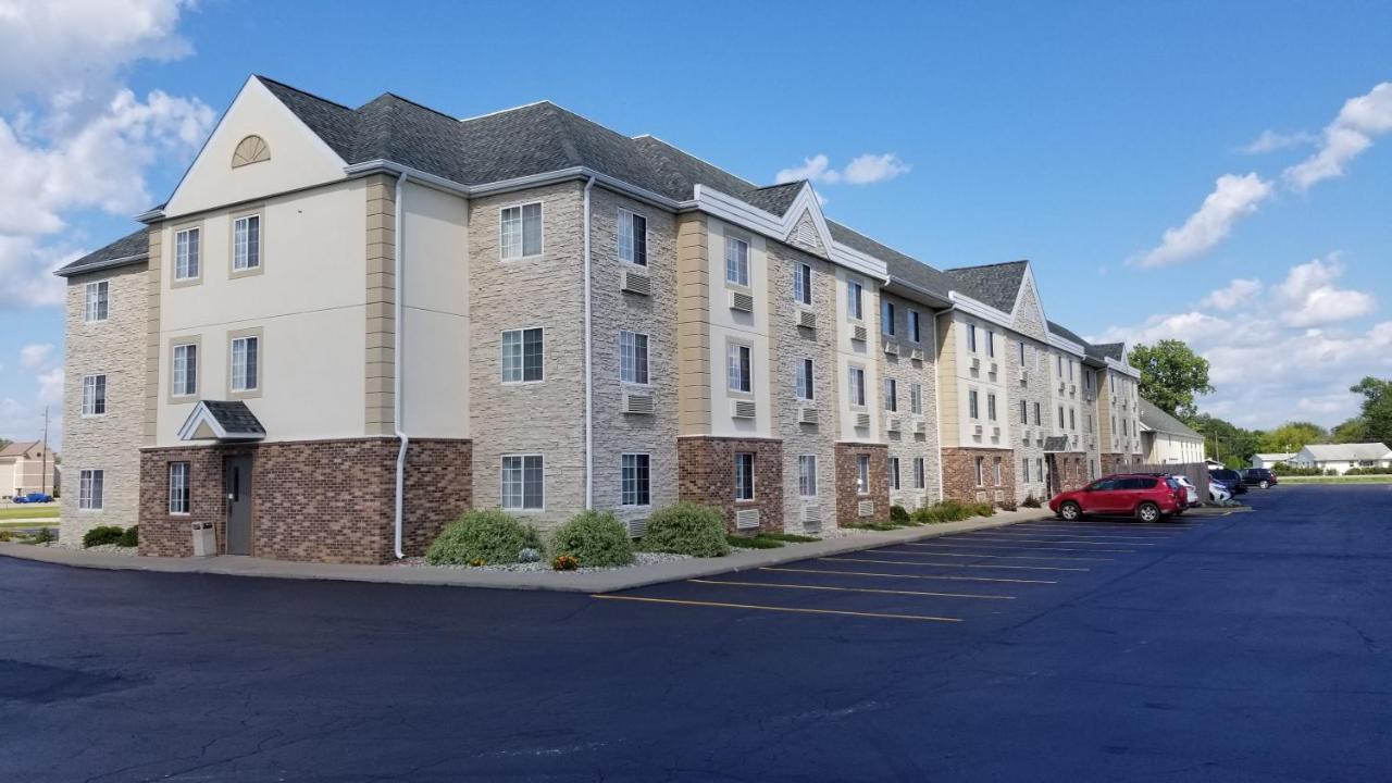 Birch Run/Frankenmuth Hotel — photo 1