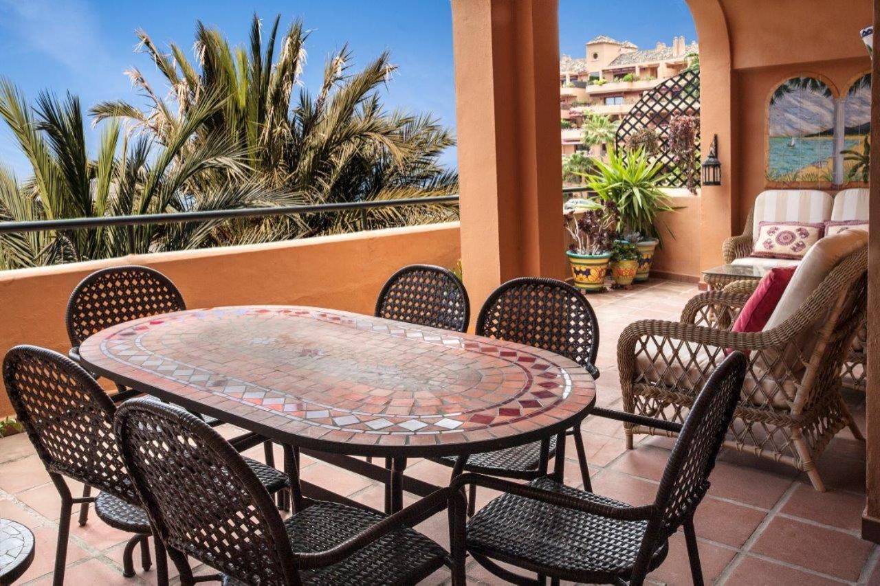 Riviera Andaluza 9, Estepona – Bijgewerkte prijzen 2022