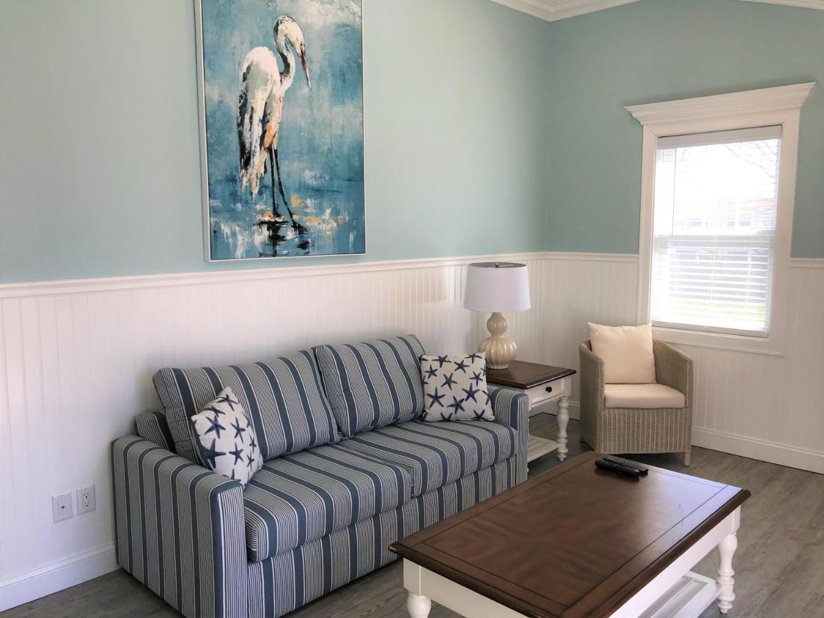 Falmouth Heights Motor Lodge — photo 11