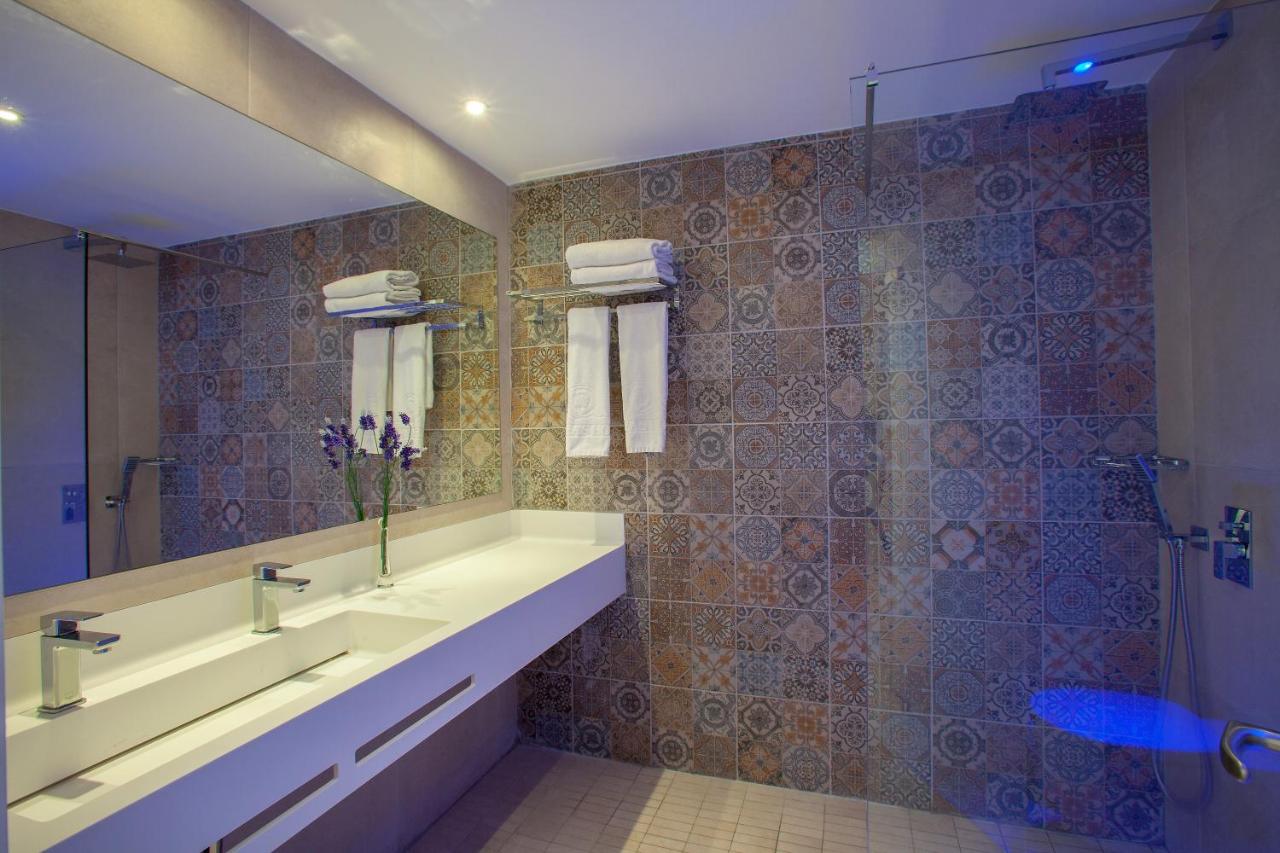 Atlantica Aeneas Resort photo
