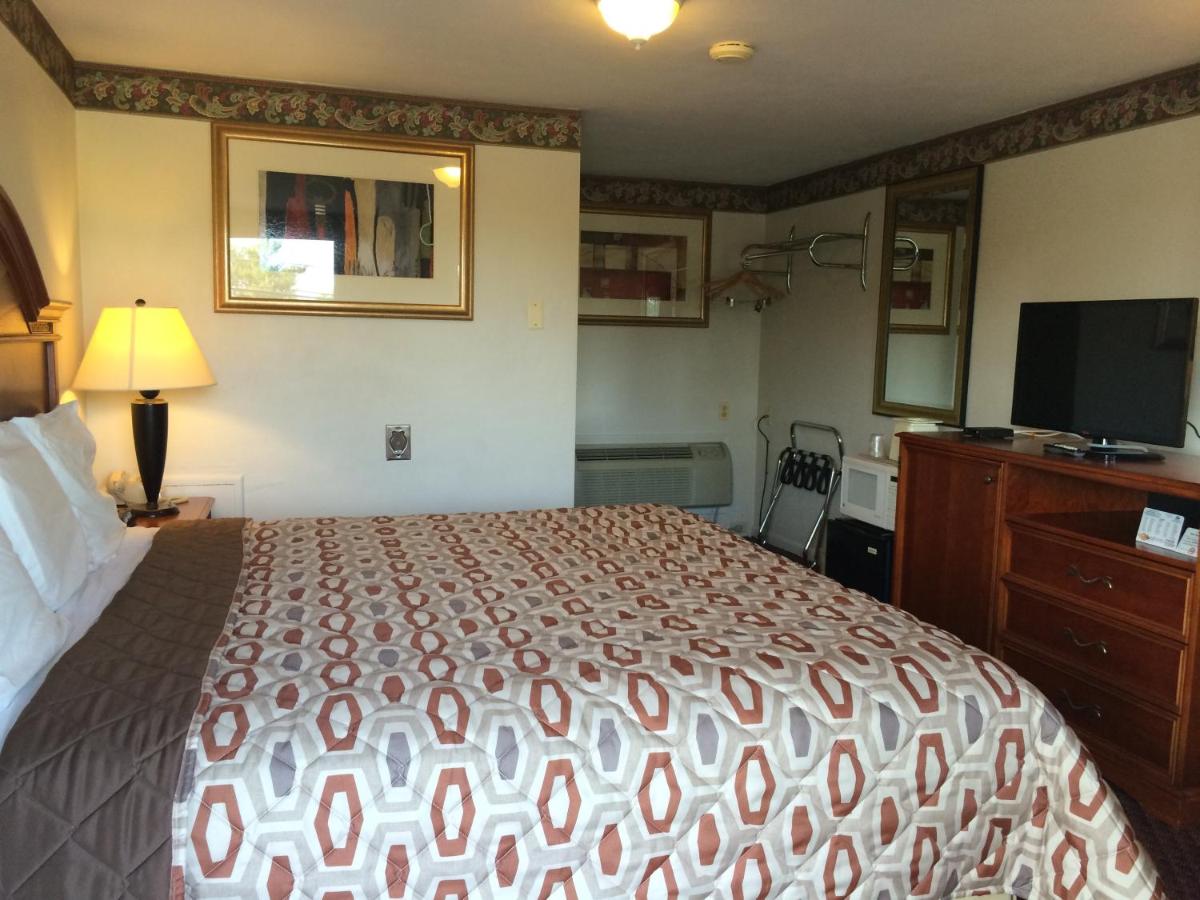 Americas Best Value Inn - Palmyra/Hershey — photo 12