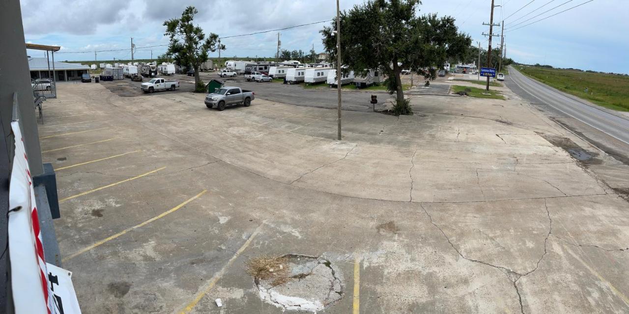 Cameron Motel and RV Parking — photo 13