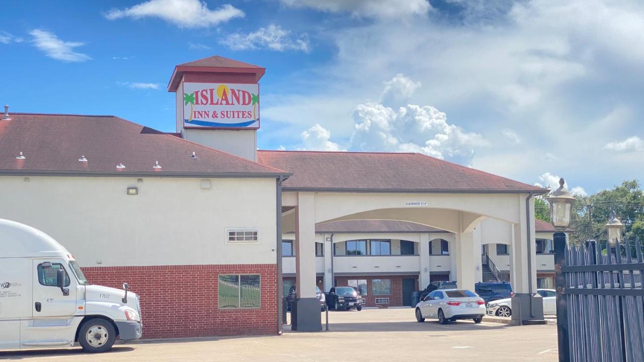 Island Inn & Suites — photo 8
