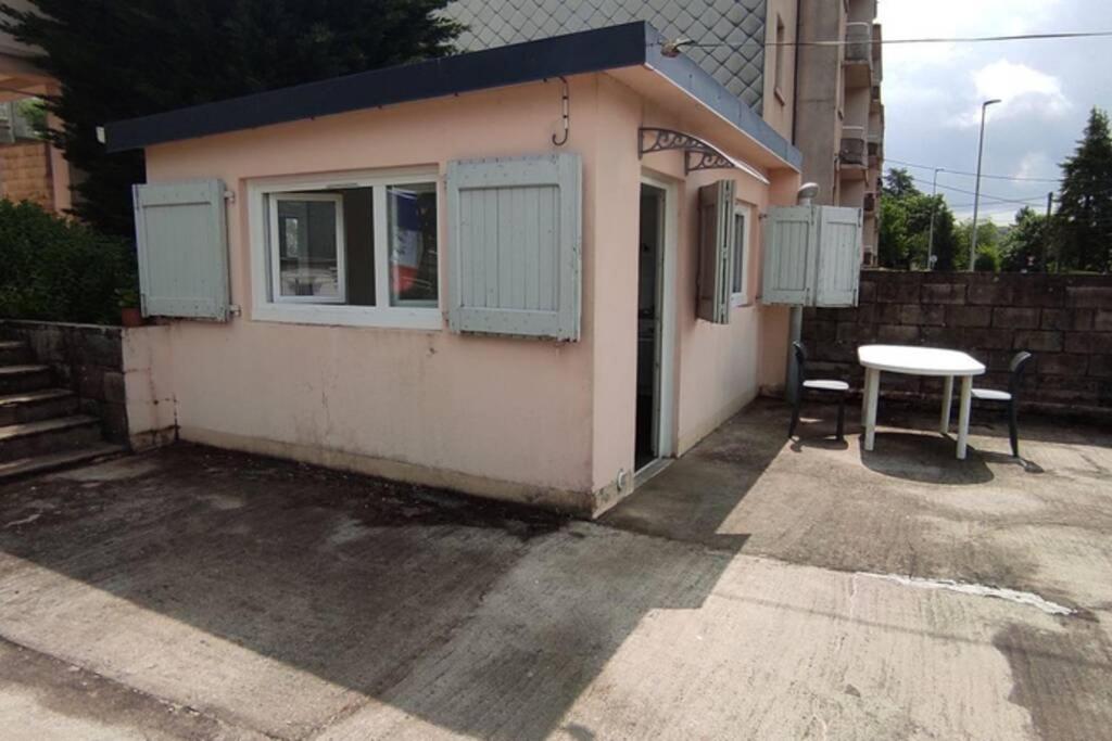 Studio Avec Terrasse A 5 Minutes Du Centre Ville Rodez Updated 21 Prices
