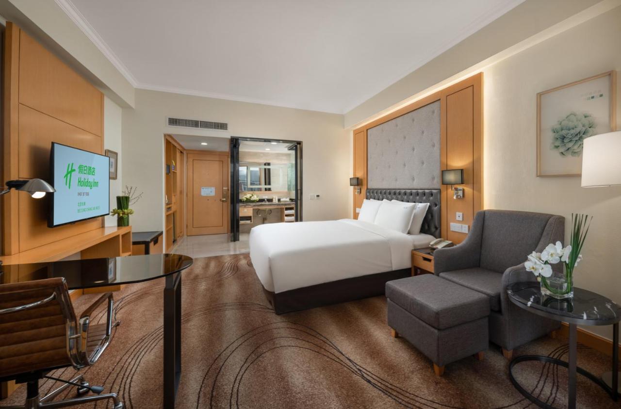 Holiday Inn Beijing Chang An West, an IHG Hotel photo