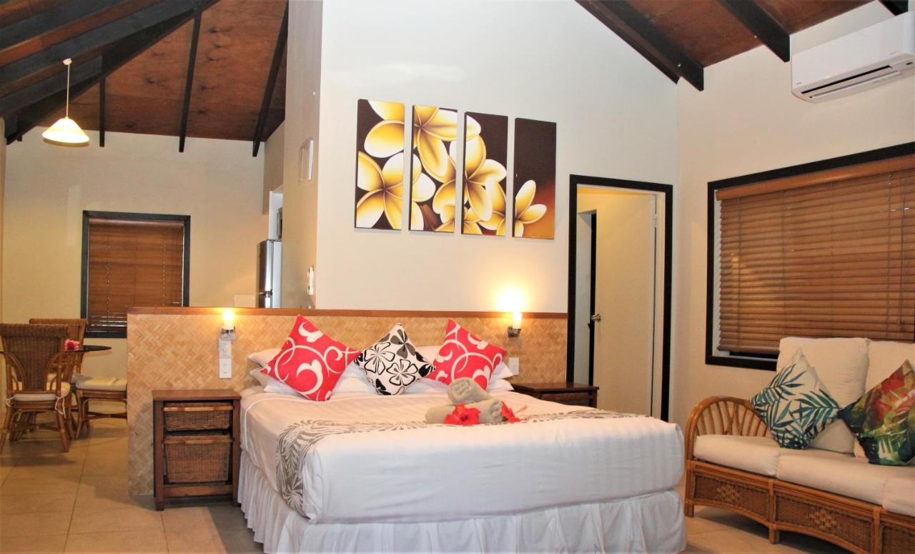 Muri Beach Resort photo