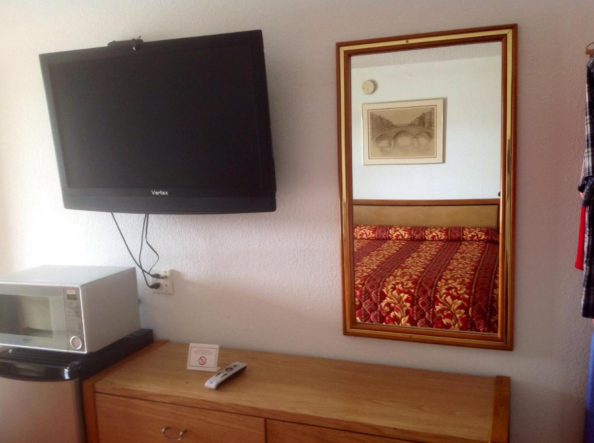 Hamilton Inn — photo 8