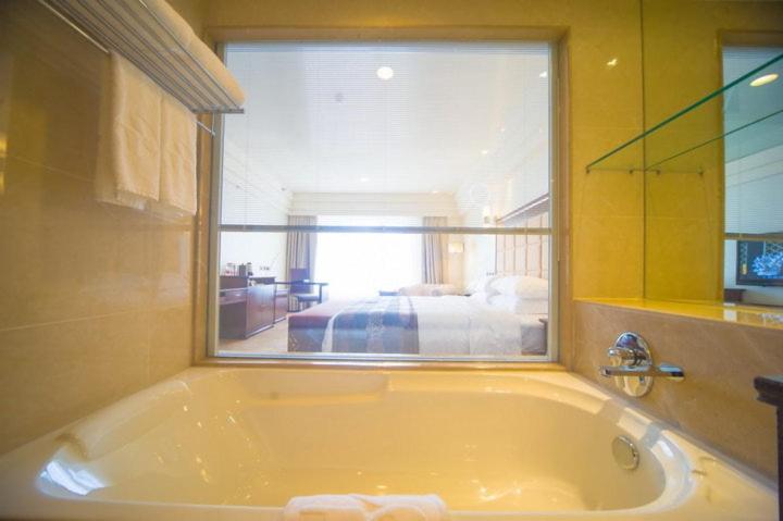 Ramada Chengdu North photo