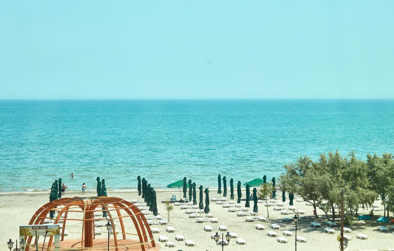 Beach: Hotel Excelsior Mamaia Nord