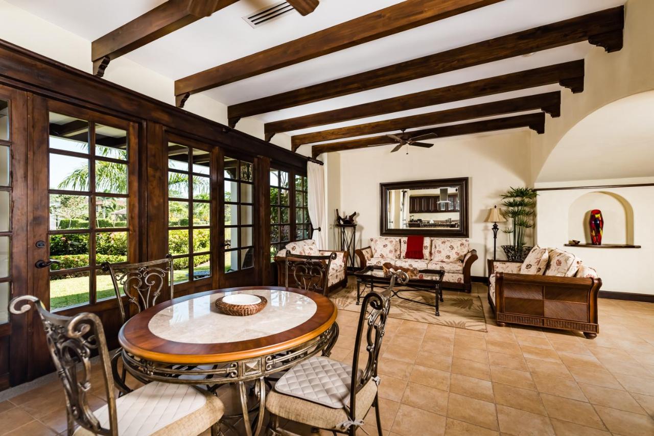 Luxury Vacation Rentals At Hacienda Pinilla photo