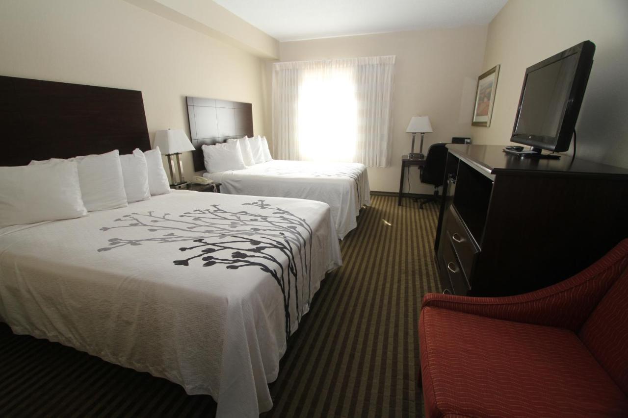 Bowman Inn & Suites — photo 22