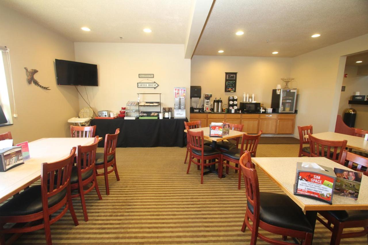 Bowman Inn & Suites — photo 19