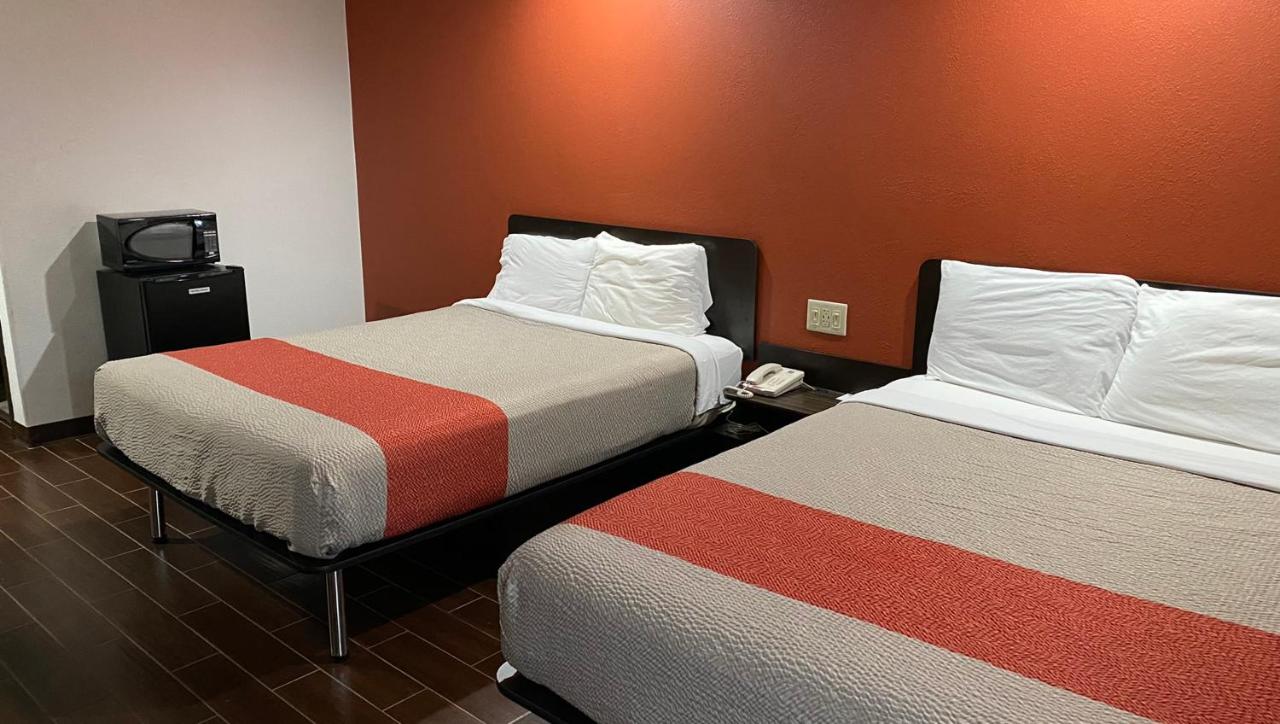 Relax Inn — photo 8