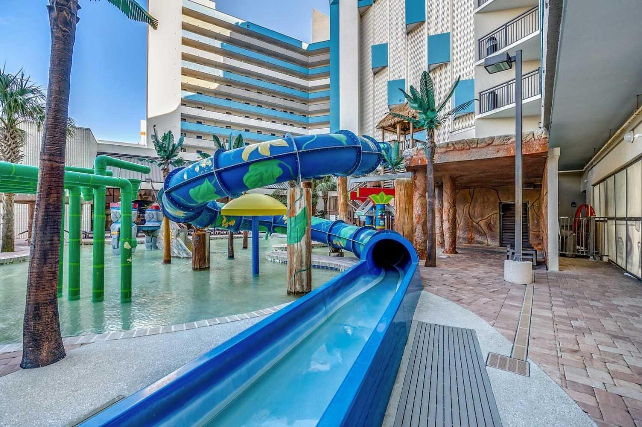 Water park: WOW! UNIQUE Oceanfront Condo-FREE PARKING-Unlimited POOLS