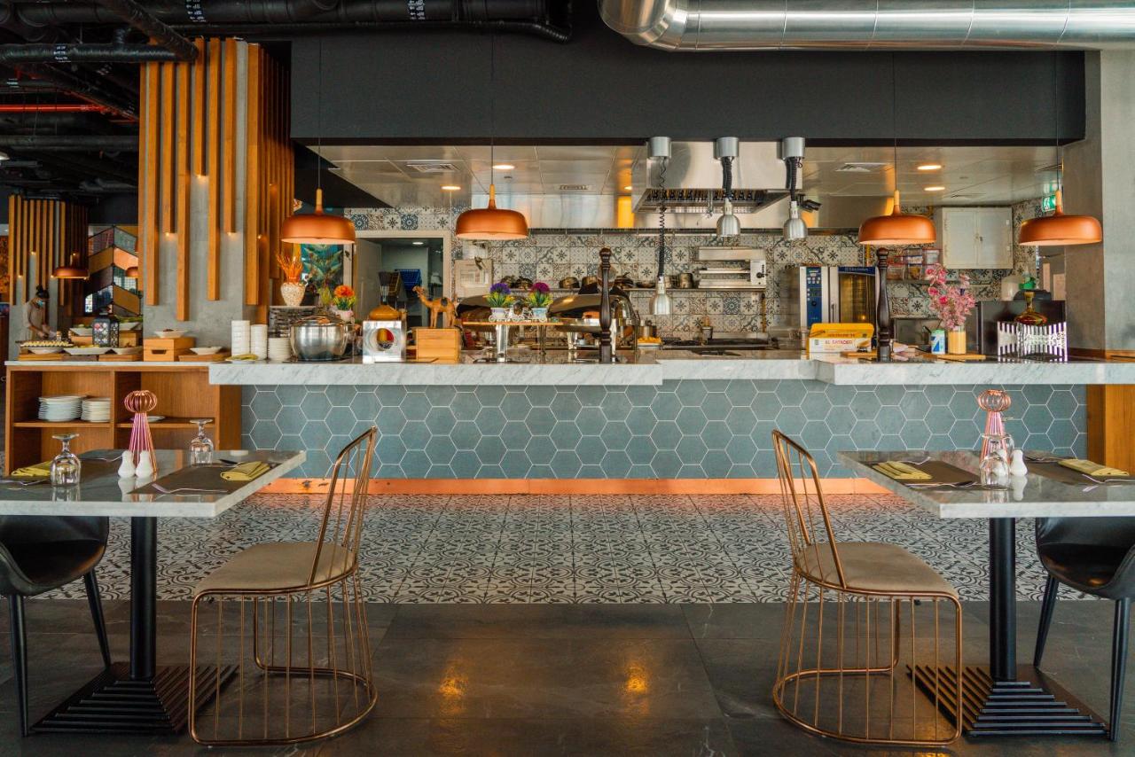 C Central Hotel and Resort The Palm - 5