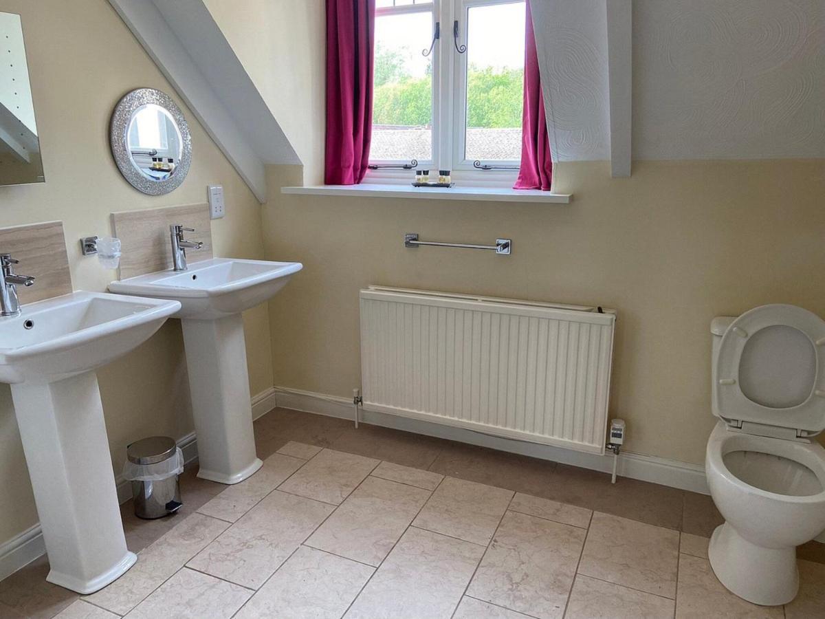 Scalford Hall Hotel, Melton Mowbray | LateRooms.com - Scalford Hall Hotel Four In A Bed