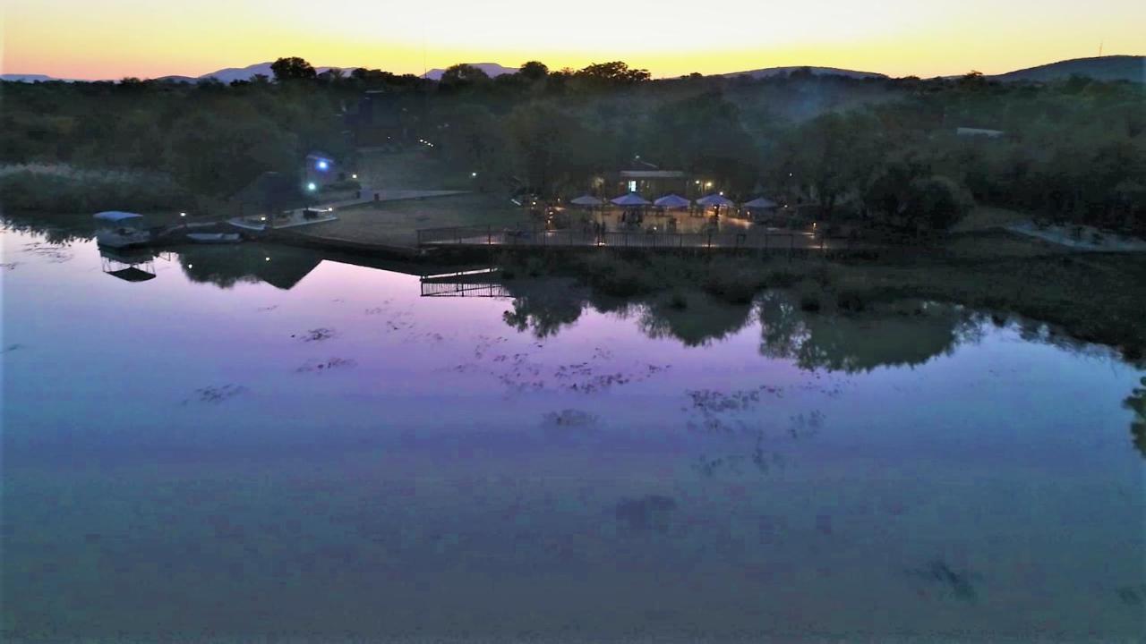 Crocodile Pools River Safaris Resort photo