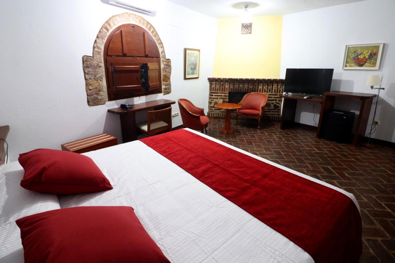 Hotel Monasterio de Rocamador, Almendral – Bijgewerkte ...