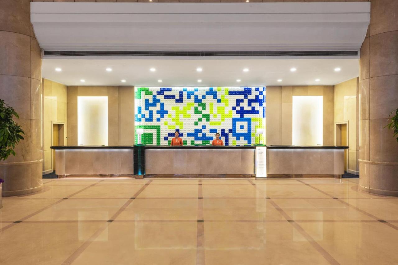 Holiday Inn Beijing Chang An West, an IHG Hotel photo