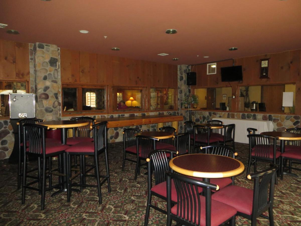 Cranberry Country Lodge — photo 24