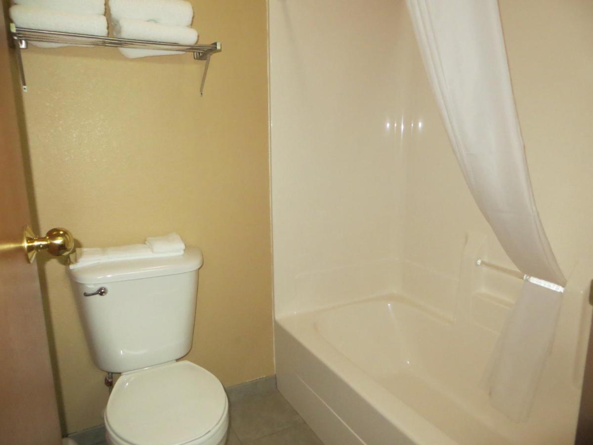 Cranberry Country Lodge — photo 16